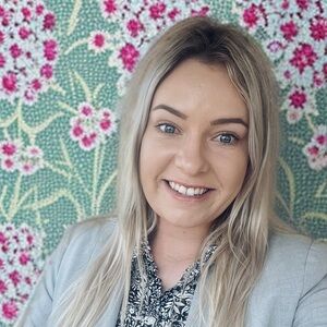 Meet your Posher, Nina